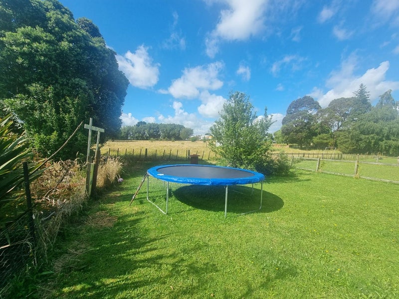 68 Mill Street, Marton - Carousel 12