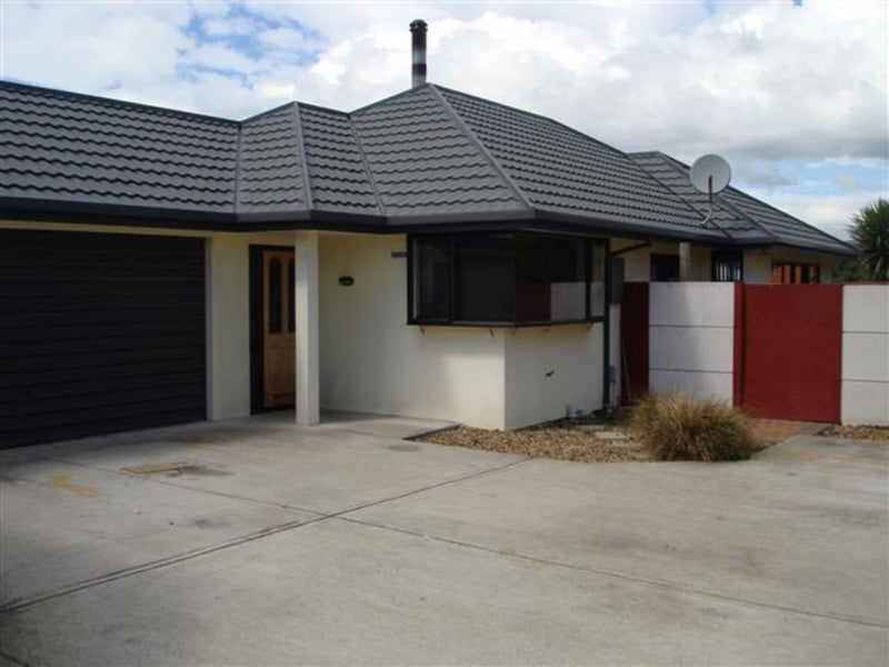 16A Pannell Avenue, Wainoni, Christchurch - Carousel 1