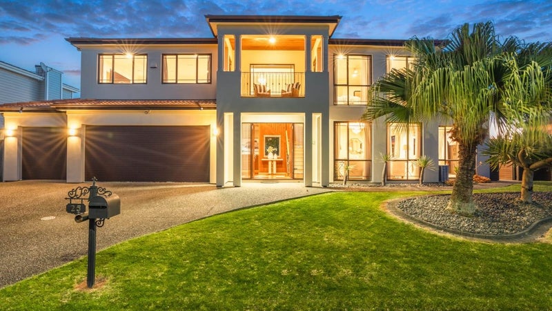 25 Amberwood Drive, Northpark, Auckland - Carousel 1