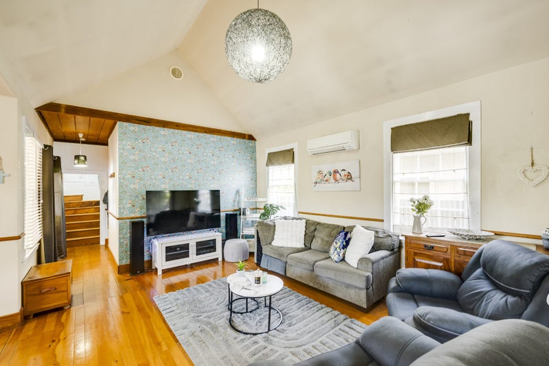 707A Queen Street East, Parkvale, Hastings - Carousel 2