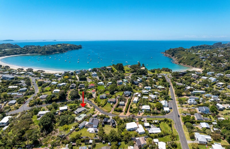 17 Matai Road, Oneroa, Waiheke Island - Carousel 2