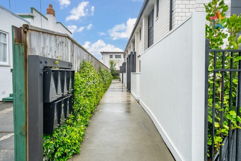 4E Avon Street, Waterloo, Lower Hutt - Carousel 23