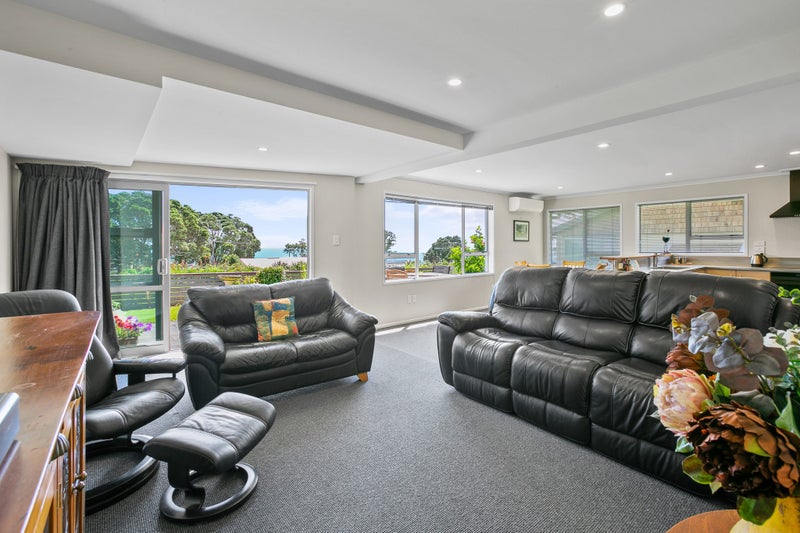 1/10 Birdwood Avenue, Moturoa, New Plymouth - Carousel 2