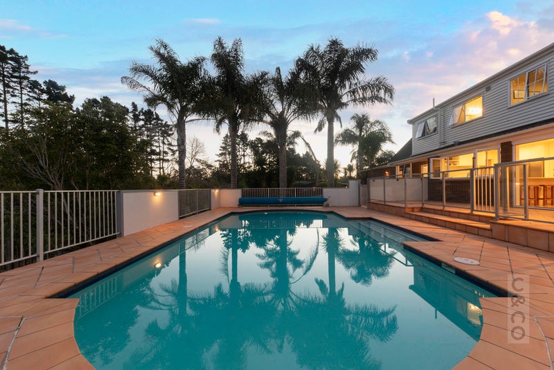 30 Riverland Road, Kumeu - Carousel 1