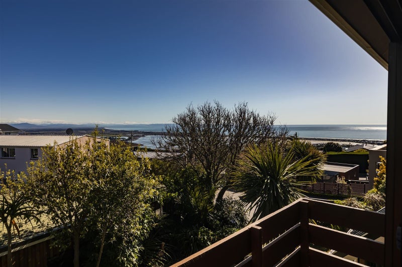 24 Belleview Terrace, Mount Pleasant, Christchurch - Carousel 24
