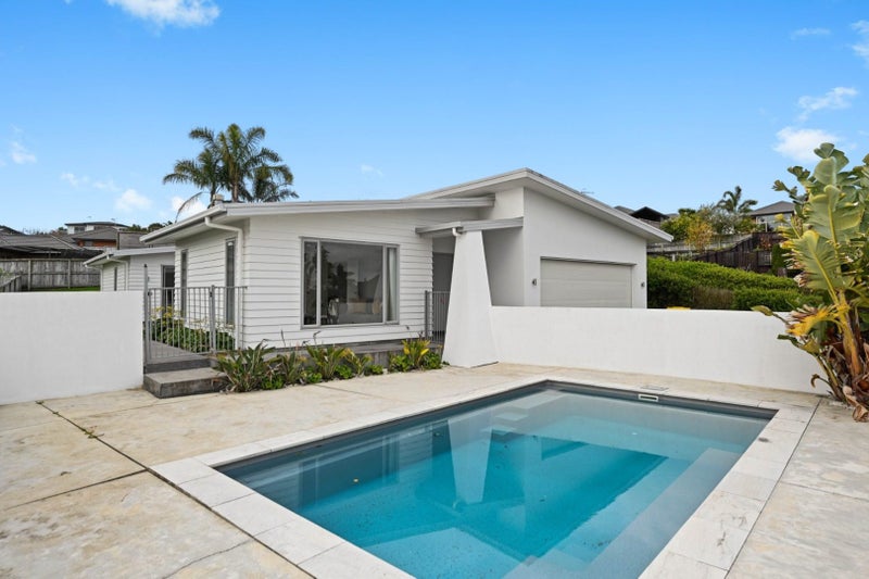 3 Cleeve Close, Huntington, Hamilton - Carousel 1