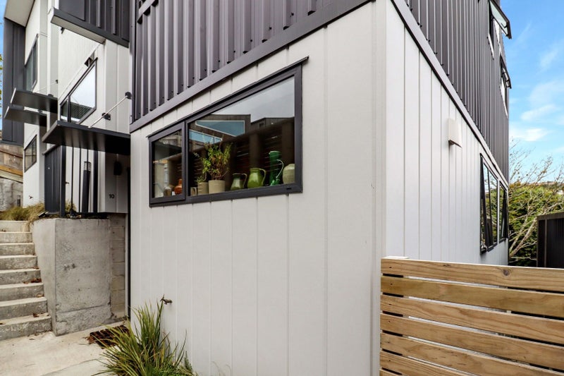 10/96 Washington Avenue, Brooklyn, Wellington - Carousel 1