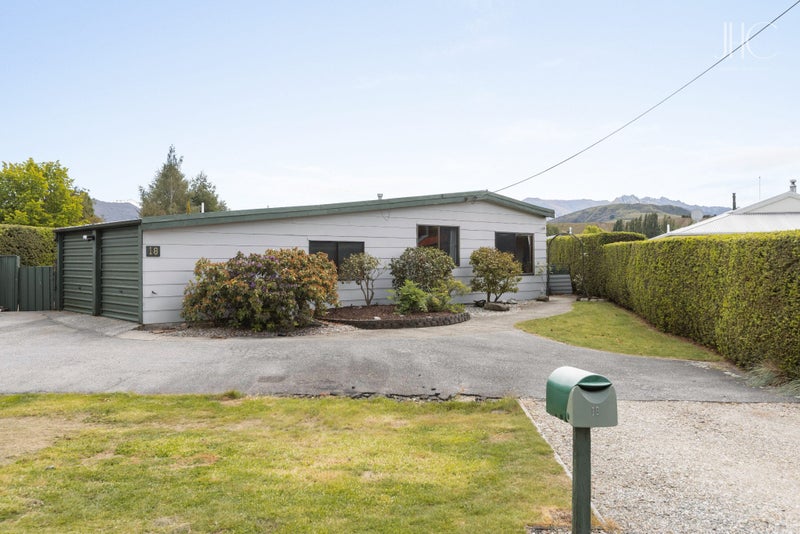 18 Wairau Road, Albert Town, Wanaka - Carousel 2