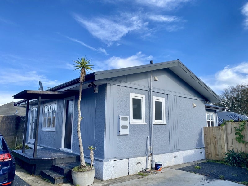 70 Hobsonville Road, West Harbour, Auckland - Carousel 1
