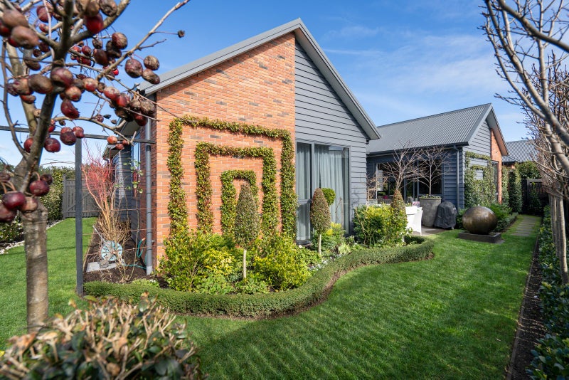 22 Jarrett Terrace, Leamington, Cambridge - Carousel 1