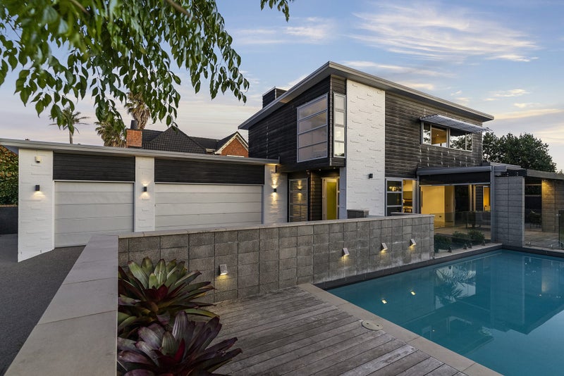 28 The Mews, Shamrock Park, Auckland - Carousel 33