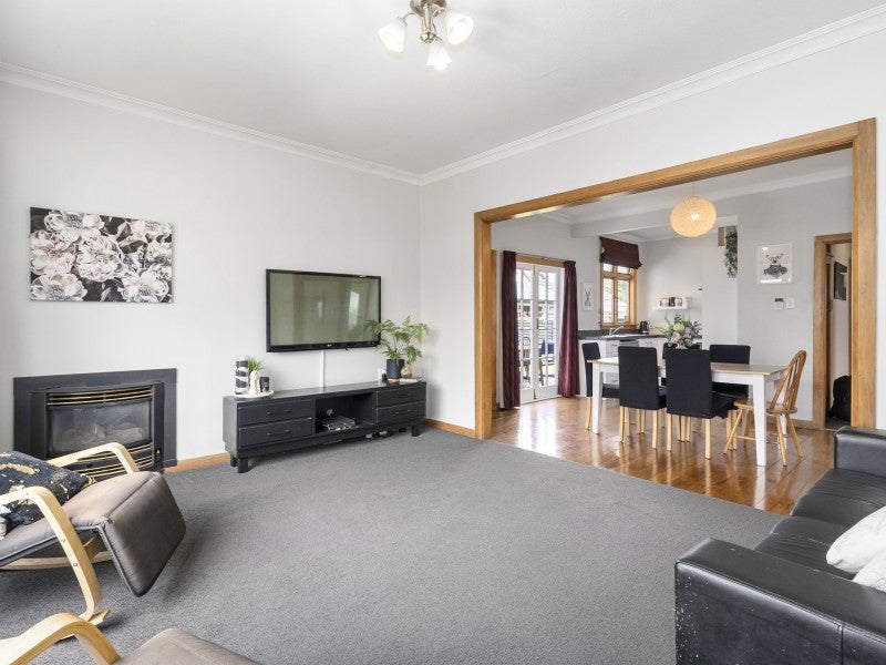 7 Chelwood Street, Takaro, Palmerston North - Carousel 2