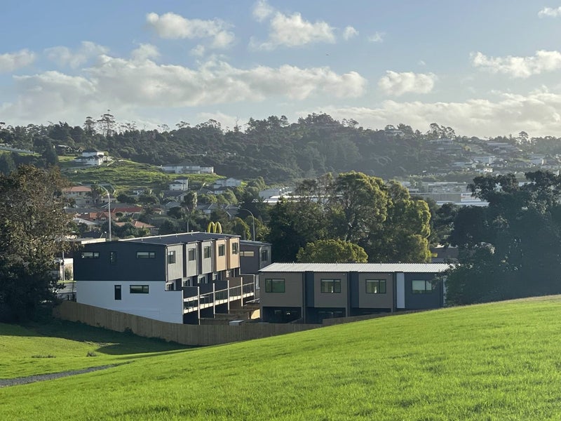 1/694 Whangaparaoa Road, Stanmore Bay, Whangaparaoa - Carousel 7