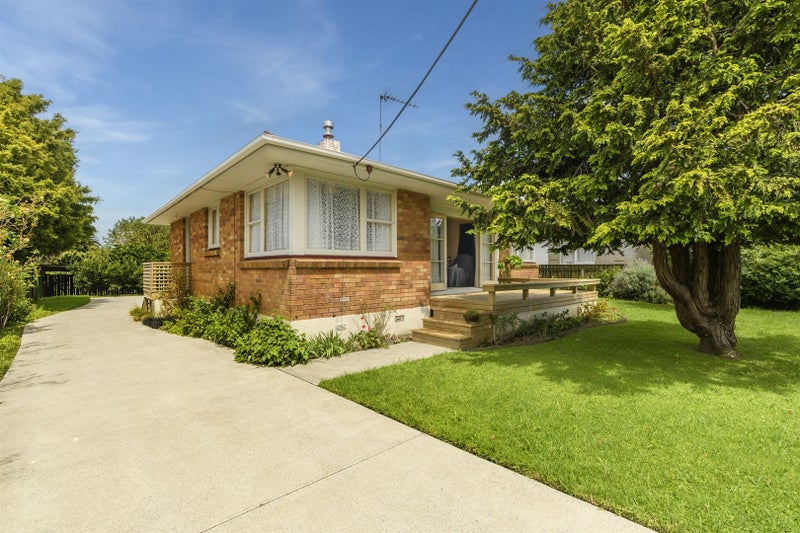 12 Tuthill Street, Gate Pa, Tauranga - Carousel 1