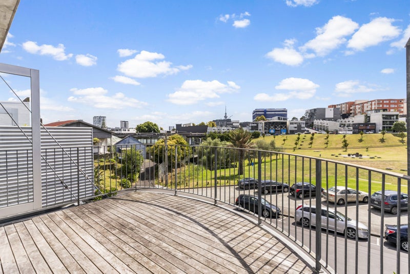 12B Couldry Street, Eden Terrace, Auckland - Carousel 2