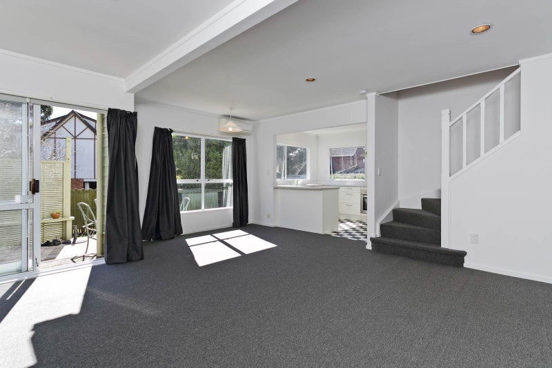 3/13A Eban Avenue, Hillcrest, Auckland - Carousel 2
