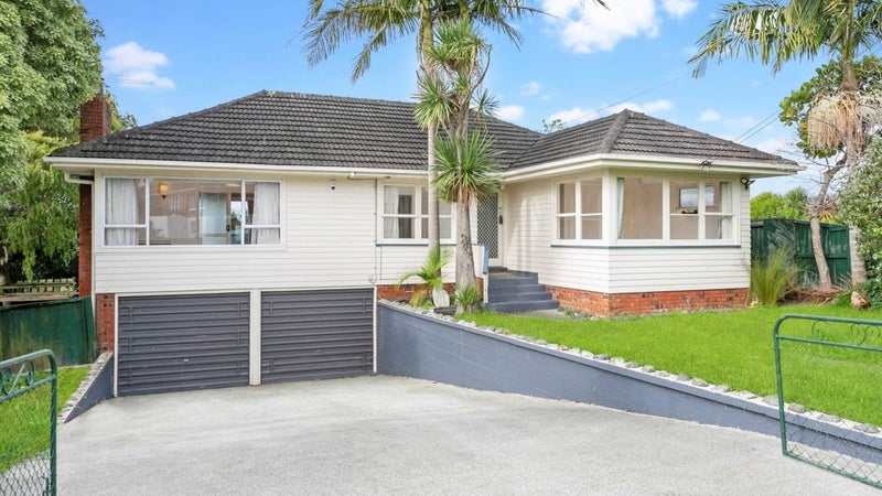 192 Methuen Road, New Windsor, Auckland - Carousel 1