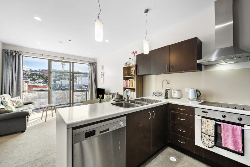 704/115 Vivian Street, Te Aro, Wellington - Carousel 2