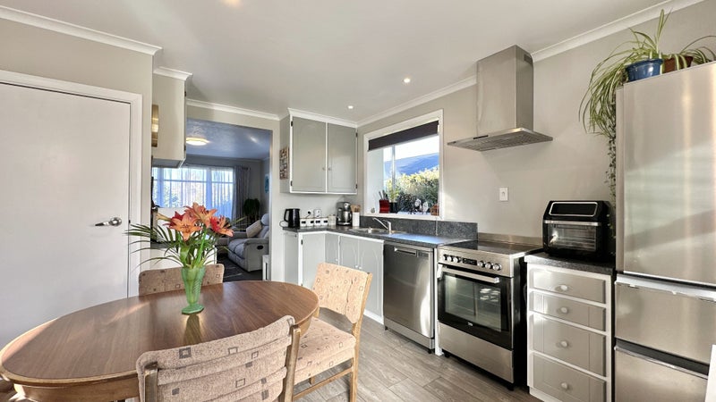 88 Grove Street, Tinwald, Ashburton - Carousel 2