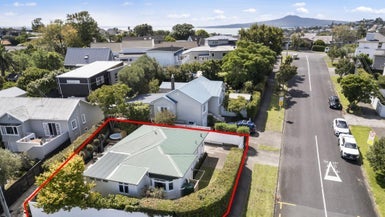 22 Riddell Road, Glendowie, Auckland - Carousel 1