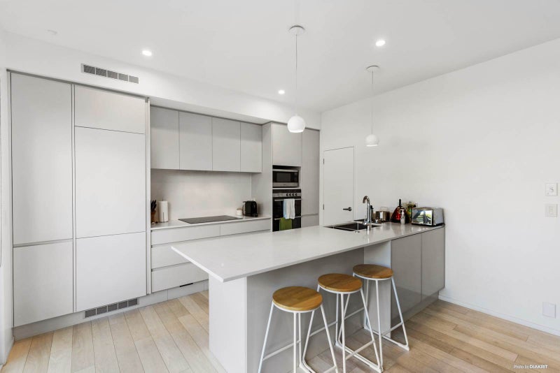 26 Kimiora Street, Three Kings, Auckland - Carousel 1