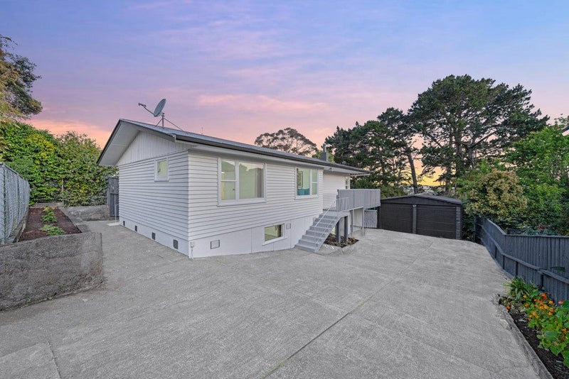 45 Hartley Terrace, Massey, Auckland - Carousel 2