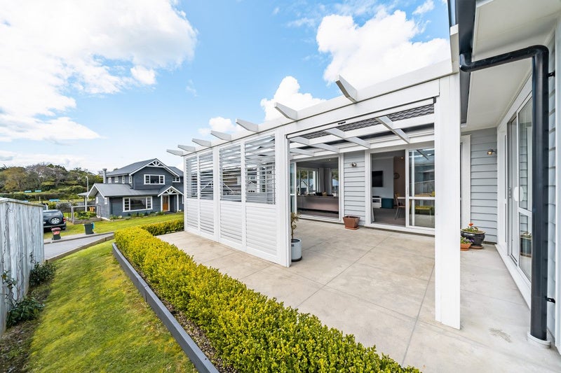 35 Kurth Crescent, Silverstream, Upper Hutt - Carousel 2
