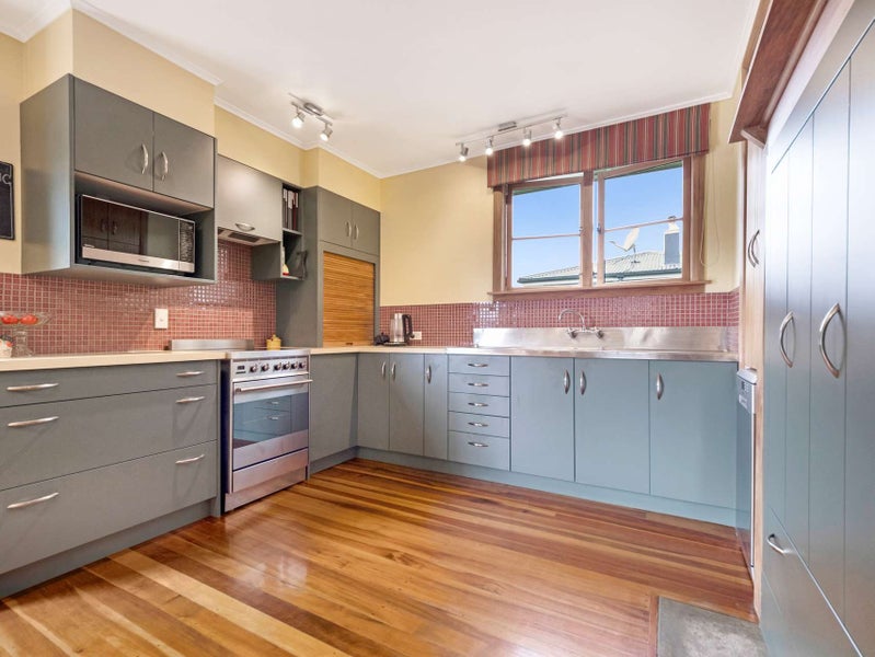 145 Rimu Street, Maeroa, Hamilton - Carousel 2