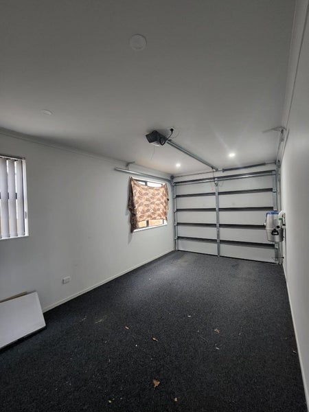 2 Vanni Lane, Pahurehure, Papakura - Carousel 17