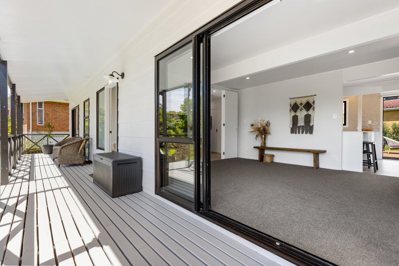 14 Mongorry Place, Mount Roskill, Auckland - Carousel 2