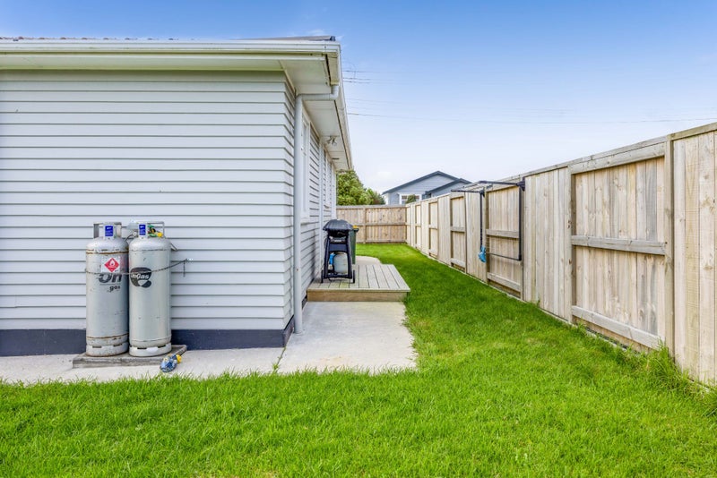 5 Wills Road, Bell Block, New Plymouth - Carousel 30