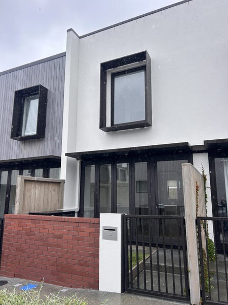 53 Hadlow Terrace, Grey Lynn, Auckland - Carousel 1