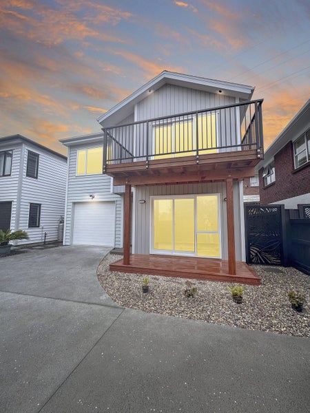 14A Waimumu Road, Massey, Auckland - Carousel 1