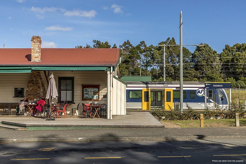 30 Welsh Hills Road, Swanson, Auckland - Carousel 40