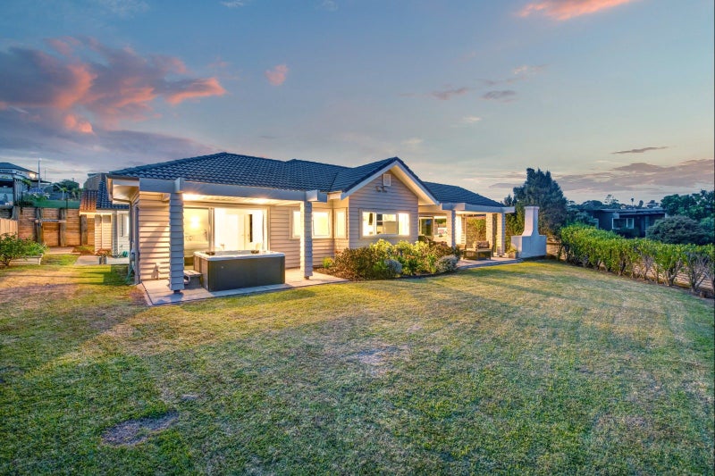 23 Manhattan Rise, Orewa, Orewa - Carousel 2