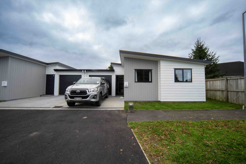 3/1 Williams Place, Fairfield, Hamilton - Carousel 19