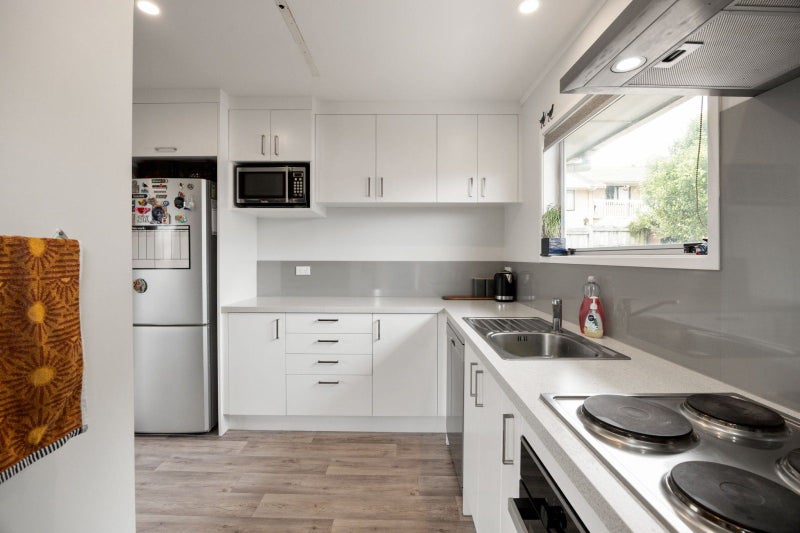 2 Wattle Place, Chartwell, Hamilton - Carousel 2