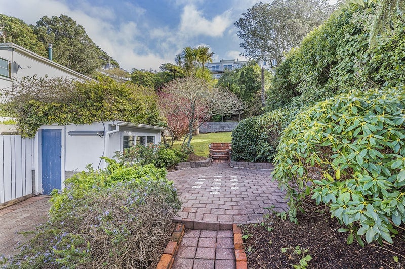 29 Charlotte Avenue, Brooklyn, Wellington - Carousel 13