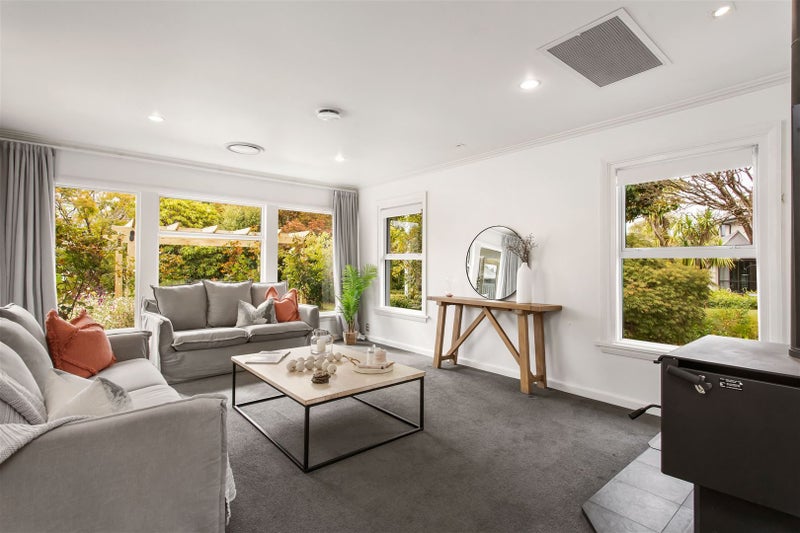 17 Joyce Crescent, Ilam, Christchurch - Carousel 2