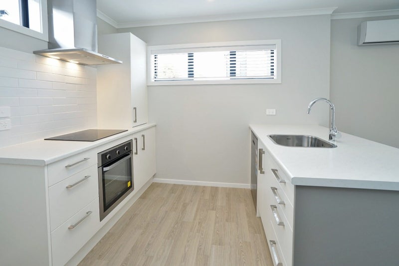 4/27 Campbell Street, Frankton, Hamilton - Carousel 2