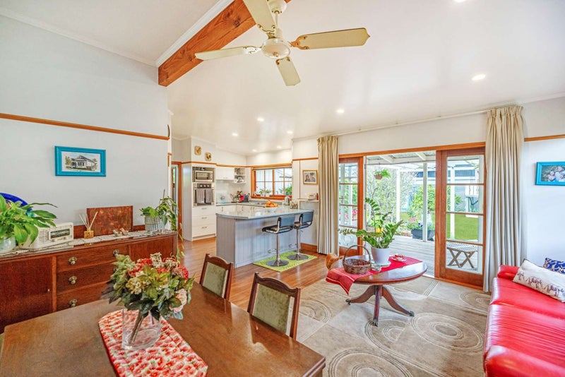 2 Central Street, Whataupoko, Gisborne - Carousel 34