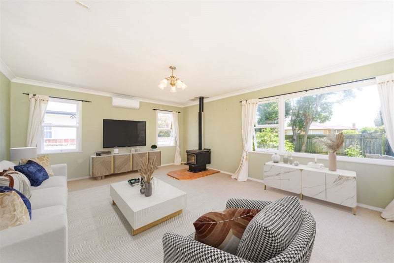 42 Pitama Road, Awapuni, Palmerston North - Carousel 1