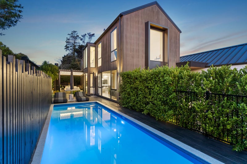 21 Oscar Road, Greenhithe, Auckland - Carousel 1