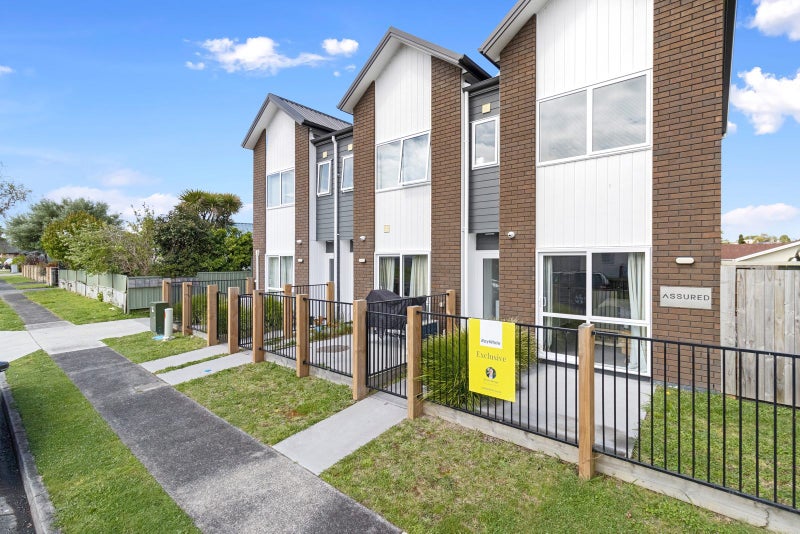 1/7 Burrows Place, Frankton, Hamilton - Carousel 1