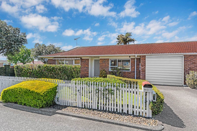 3/171 Pigeon Mountain Road, Half Moon Bay, Auckland - Carousel 1