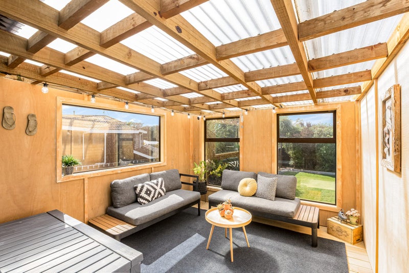 3 Eclipse Lane, Whitby, Porirua - Carousel 36