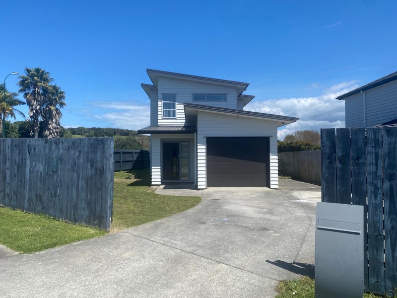 1 Maylee Crescent, Gulf Harbour, Whangaparaoa - Carousel 1
