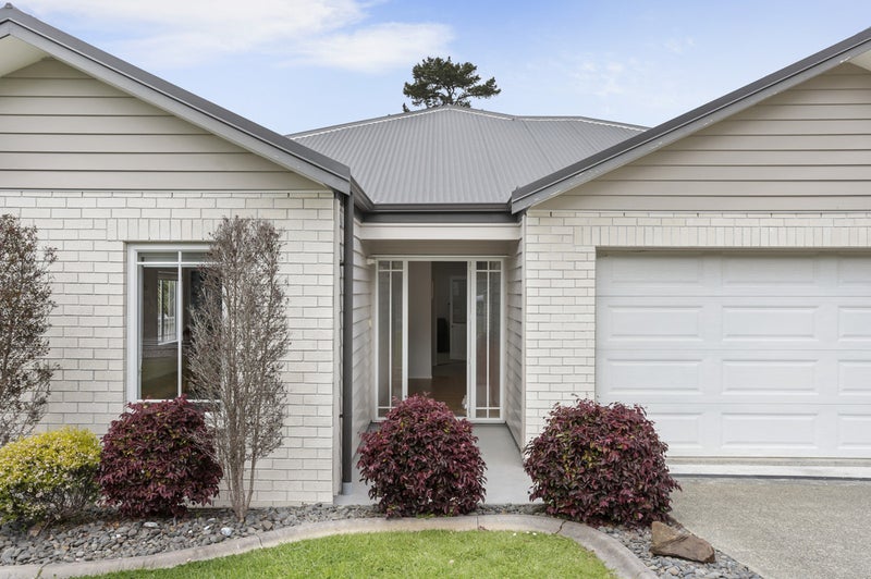 46 Lagoon Way, West Harbour, Auckland - Carousel 2