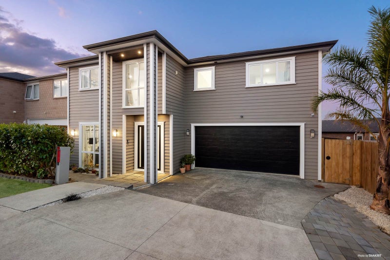 48 Clady Drive, Flat Bush, Auckland - Carousel 1