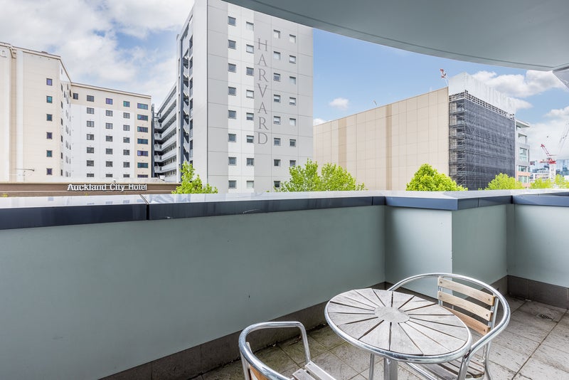 403/152 Hobson Street, Auckland Central, Auckland - Carousel 1